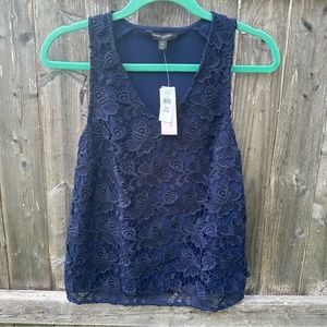 NWT Banana Republic Factory Navy Embroidered Lace Lined Sleeveless V-Nec…